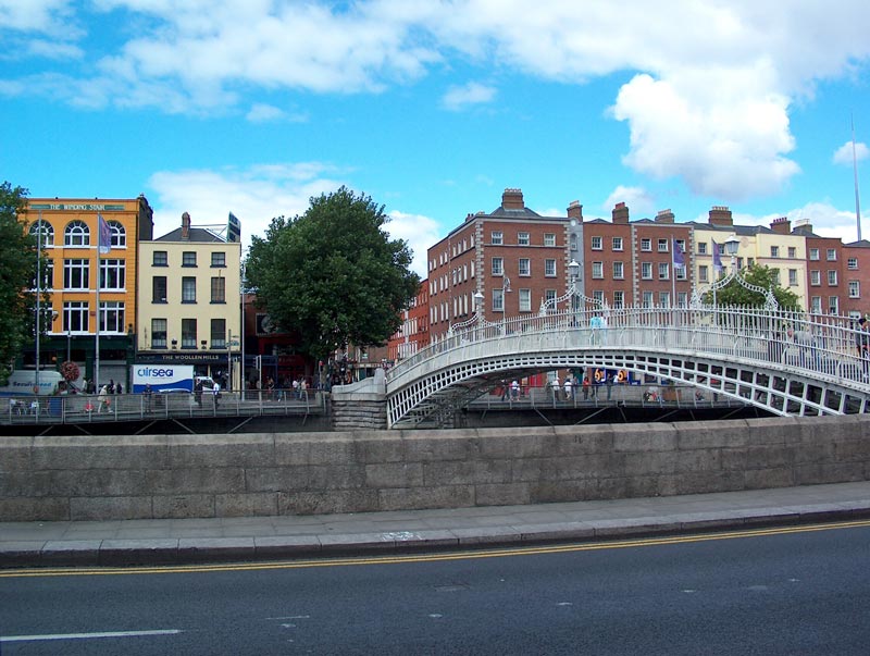 Ha'penny Bridge, Dublin